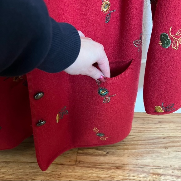 Vintage Geiger Red Wool Holiday Festive Coat Size 38 - Picture 7 of 13